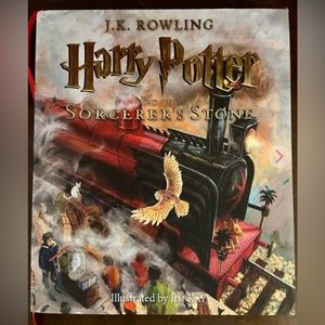 1st Edition Illustrated HARRY POTTER AND THE SORCERER'S STONE illustrated
